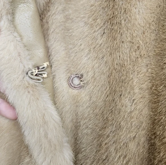 Vintage 60s Grandella tan heavy classic faux fur coat pockets satin lined sz 10 - Picture 10 of 16